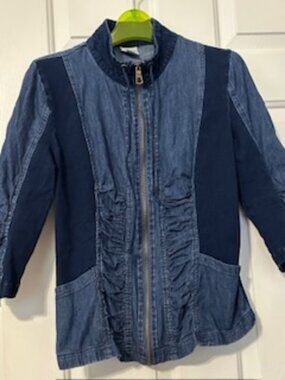 Lace up back, cute denim, two-toned zip up jacket/shirt 3/4 sleeved Sz S